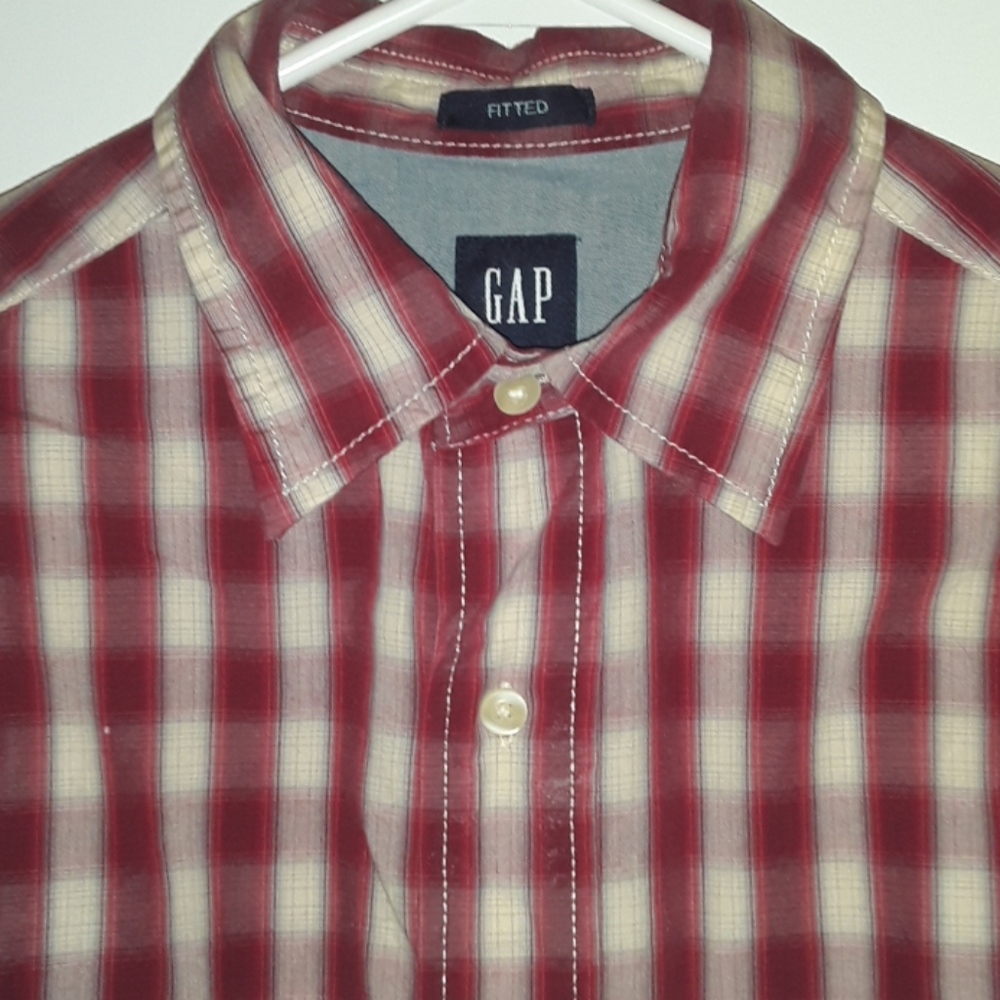 Gap Fitted Long Sleeve Plaid button up.